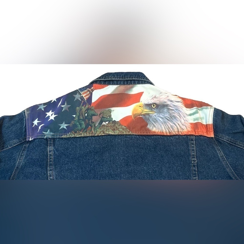 The Bradford Exchange USMC Marines Themed Jean Jacket Wearable Art Medium EUC - Picture 3 of 5